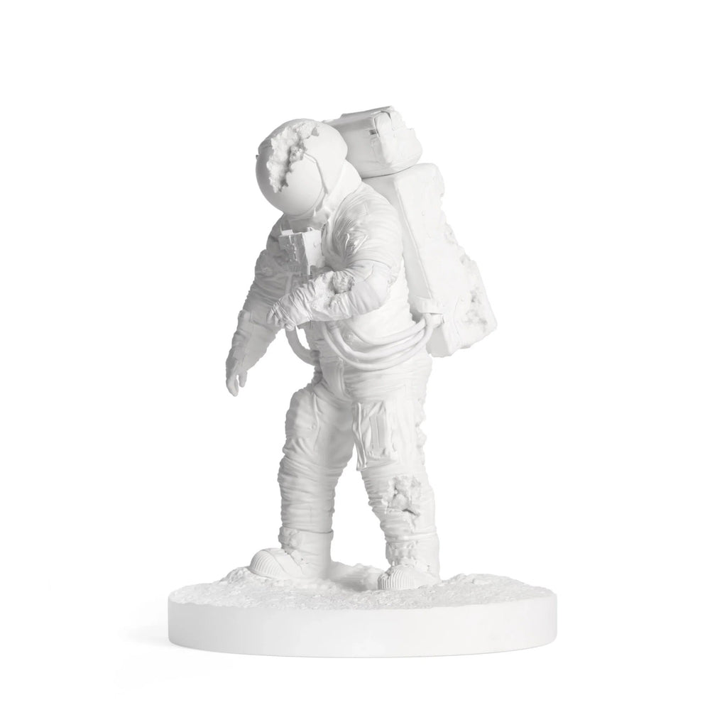 Detail of Daniel Arsham, Eroded Astronaut
