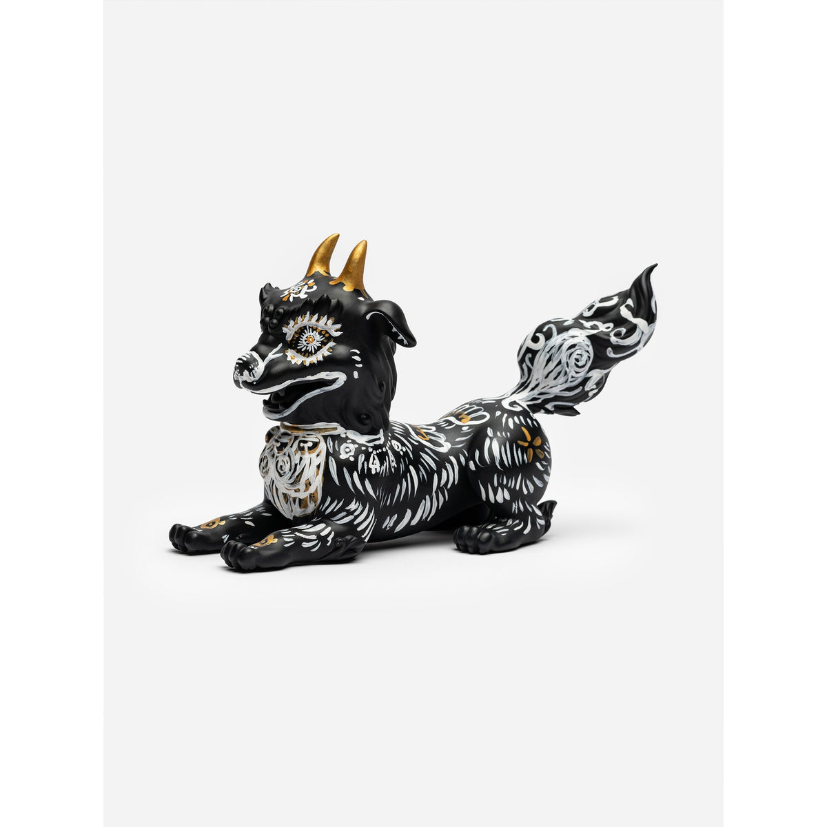 Detail of Miwa Komatsu, White and Black Guiding Yamainu-sama